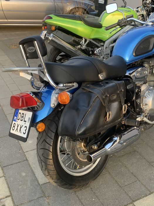Triumph Thunderbird 900 Bonneville Custom, zarejestrowany
