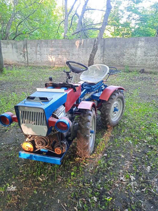 продам трактор, міні трактор