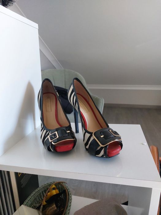 Sapatos Jorge Bishoff