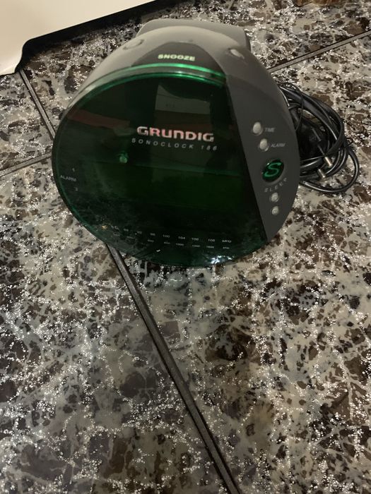 Radio relogio com despertador