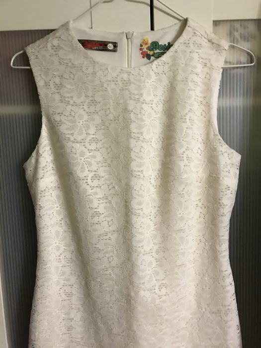 Sukienka Desigual kremowa