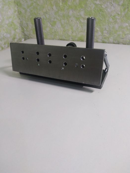 Приспособа для спусків ножа