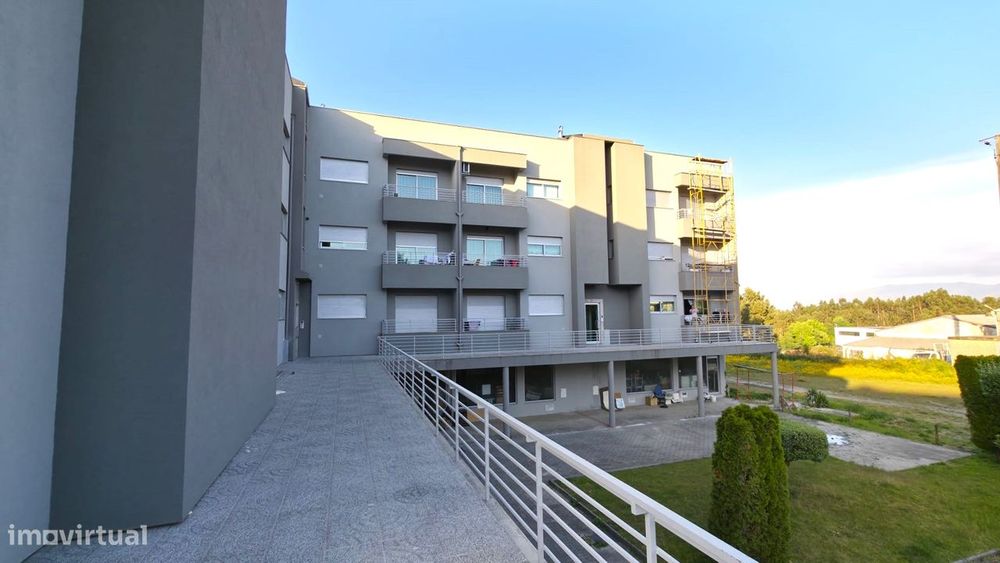 Apartamento T2 mobilado e equipado Lixa — Vila Cova Da Lixa E Borba De Godim, Porto