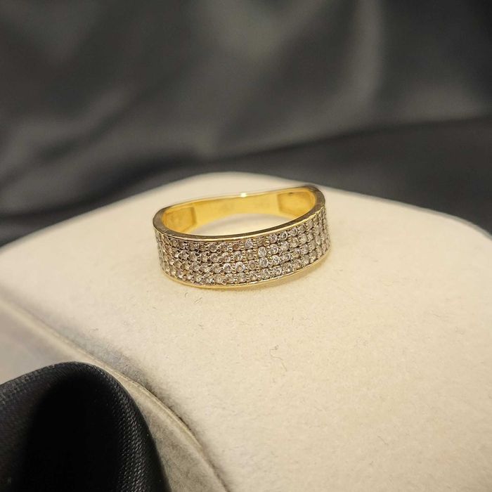 Złoty pierścionek z cyrkoniami  pr 585