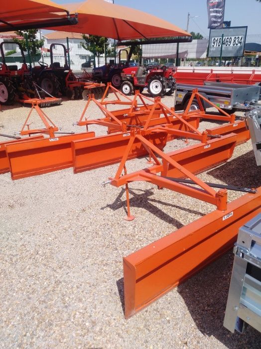 Rodo /Nivelador terras Nacional com Pá Descentrada. NOVOS