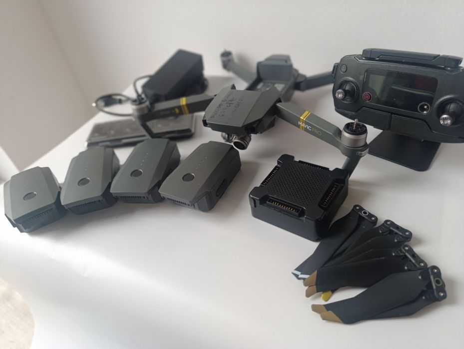 Dron DJI Mavic pro Fly more combo uszkodzony Gimbal baterie Kontroler