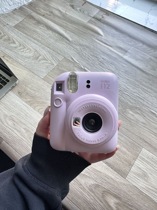 Продам Instax Mini 12 рожевий