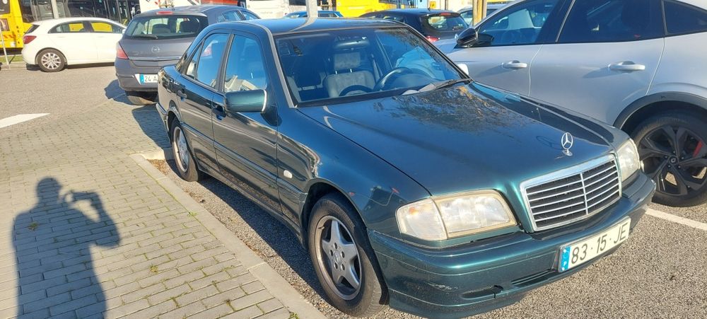 Mercedes c200 1997 nacional ,todos os dias a trabalhar e com inspecção feita até Novembro,