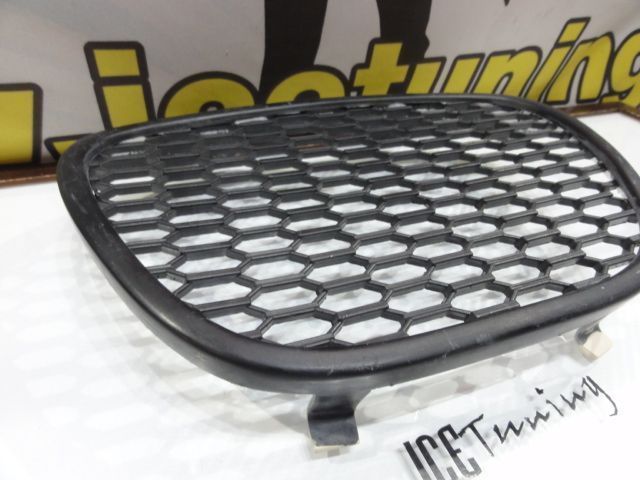 Grelha Frontal Sem Símbolo Seat Ibiza 6L 2002-2008 tipo Cupra c/rede em favo de mel (plástico ABS)