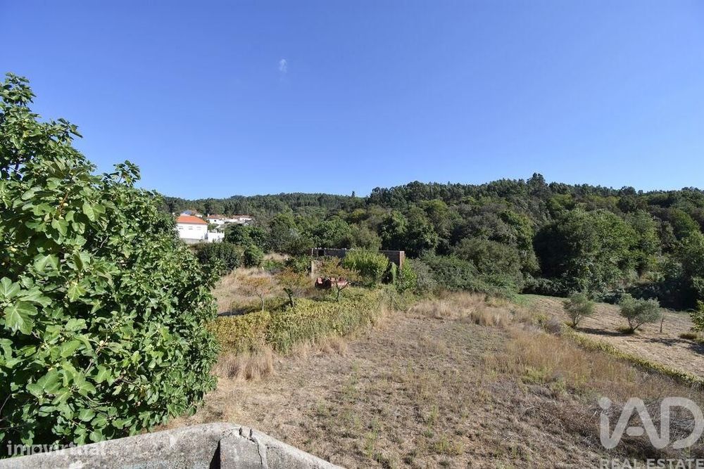 Casa de aldeia T4 em São Miguel, Santa Eufémia e Rabaçal de 140,00 m2