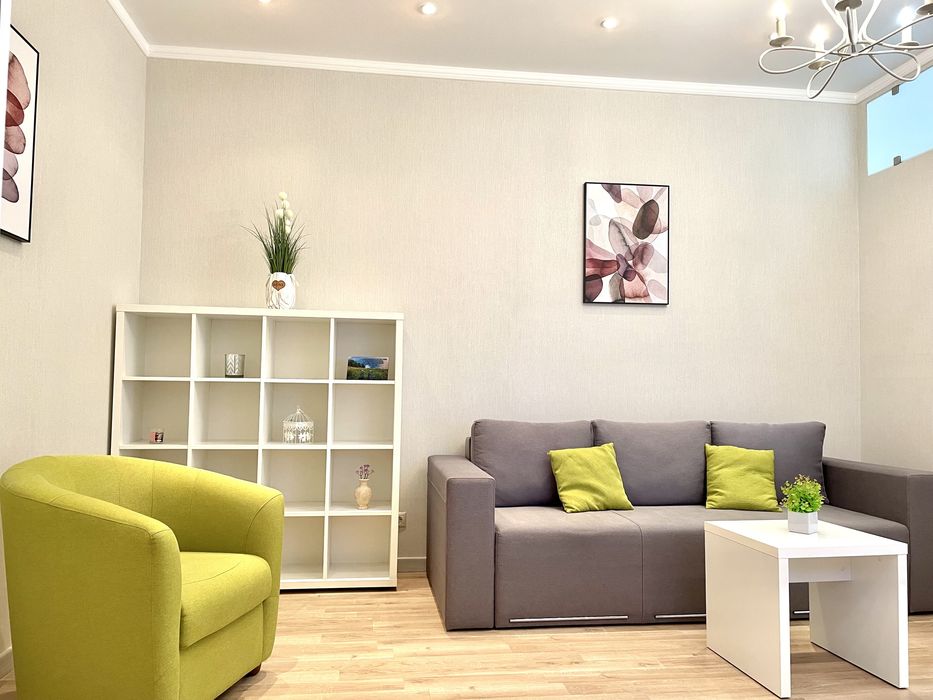 NAVIT апартаменти зі завтраком, Солом'янка, ЖК «Смарагдовий»