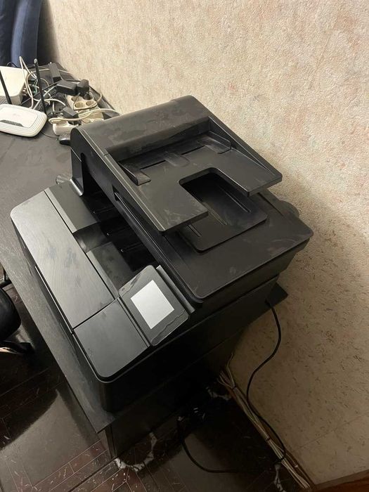 Продам HP LaserJet Pro 200 color MFP m276nw