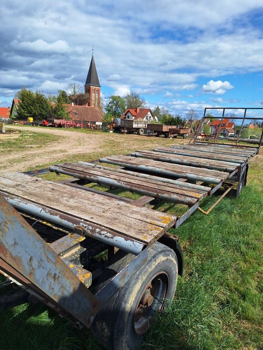 Przyczepa do balotów