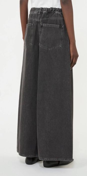 Джинси з новоі колекціі Max Mara Weekend