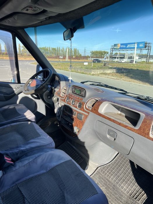 Продам Mercedes Sprinter 316 2.7