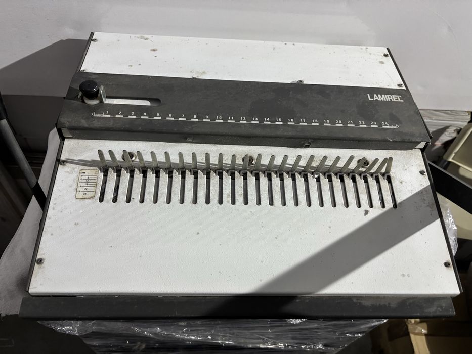 Encadernadora espiral manual