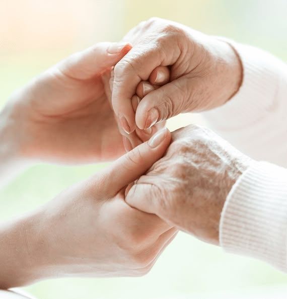 Cuidadora de Idosos Experiente – Apoio ao Domicílio