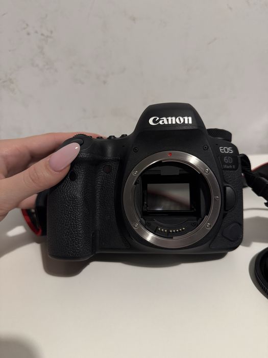 Продам Canon EOS 6D Mark II + обʼєктив EF 50mm f/1.4 USM