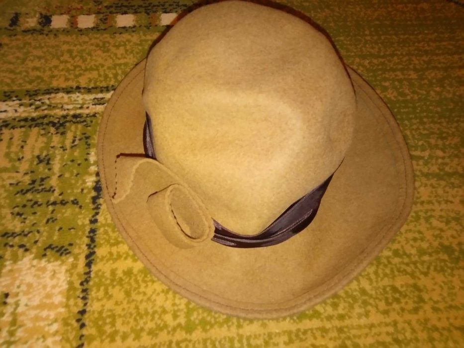 Kapelusz damski z rondem z wełny filcowej 56cm brąz PRL vintage metka