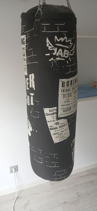 Saco de boxe com suporte de parede