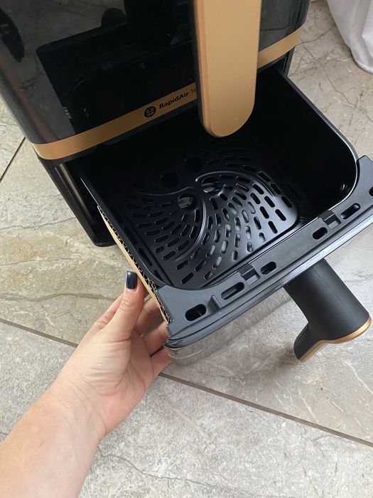 Аерофритюрниця Philips RapidAir NA462