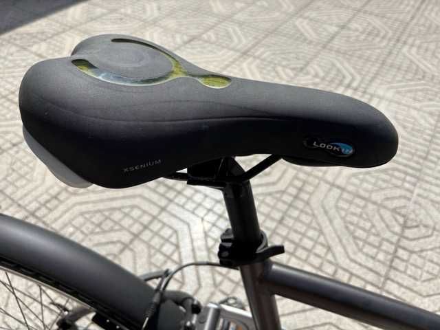 Bicicleta de cidade como nova