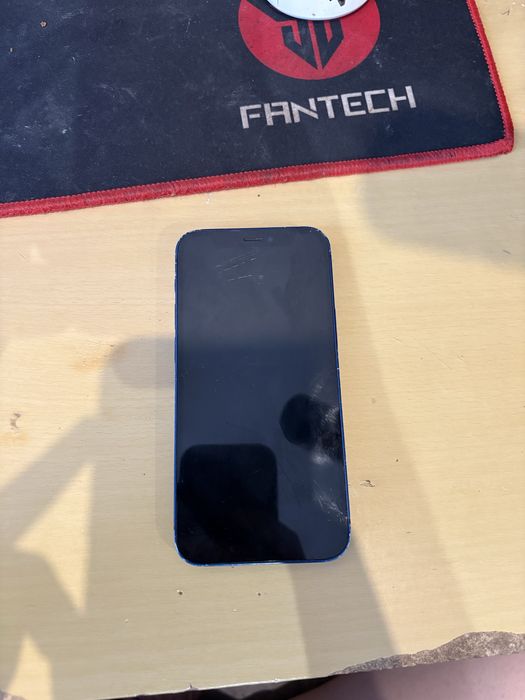 Iphone 12 mini.