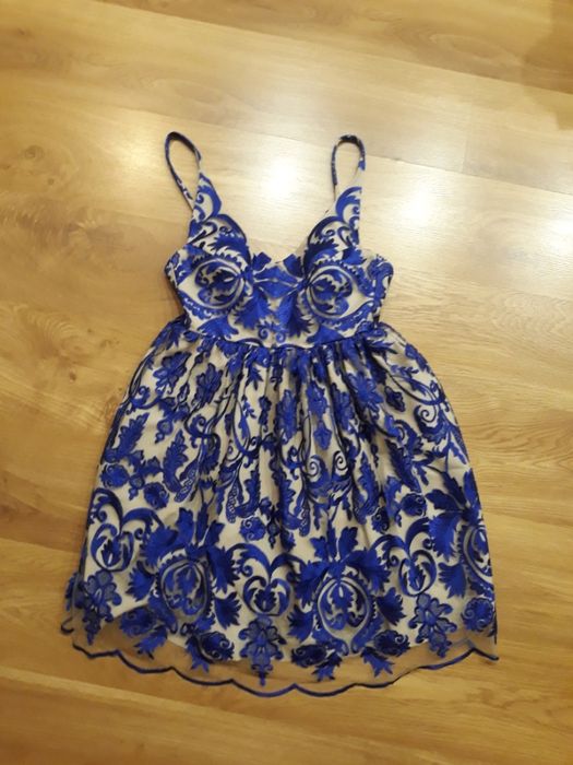 Sukienka koronkowa 36/38