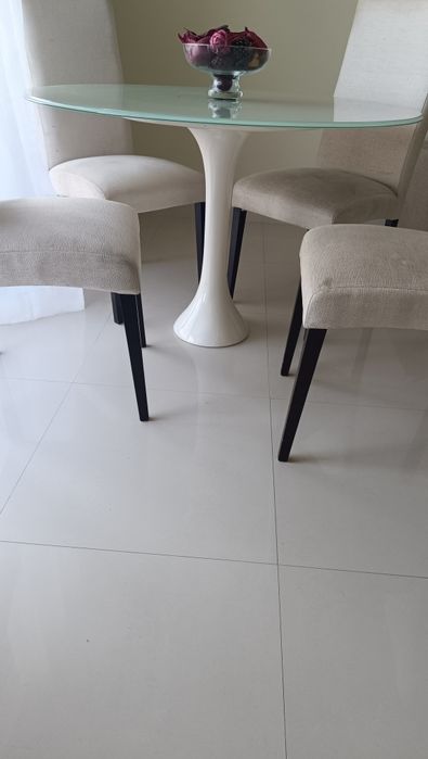 Conjunto Mesa Vidro e 6 Cadeiras