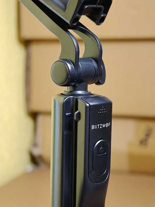 Tripé e Selfie Stick Bluetooth BlitzWolf BW-BS8 com Luz LED (NOVO)
