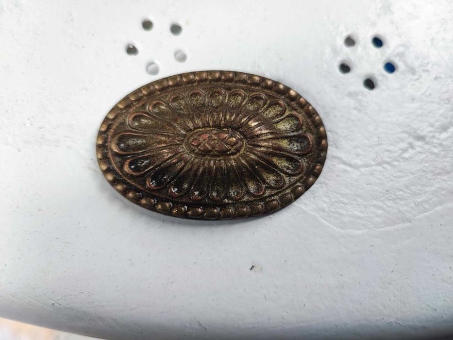 Przedwojenna mosiężna aplikacja do mebel,zegar,plafon itp.