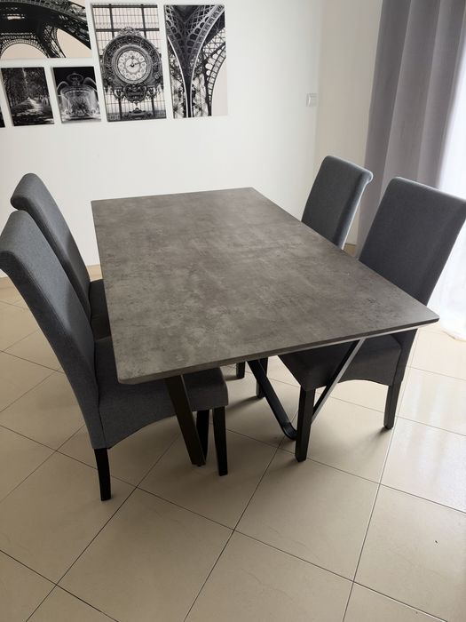 Conjunto mesa jantar + cadeiras