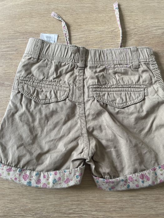 Szorty 92 hm khaki nowe
