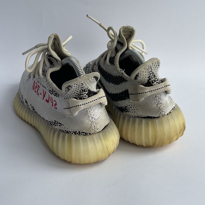 Adidas yeezy boost / 44