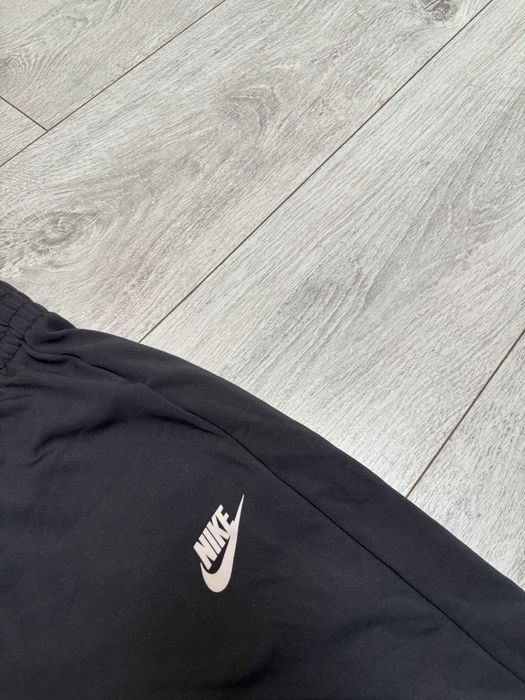 Spodnie dresowe chłopięce nike 146 152