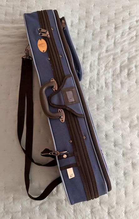 VENDO VIOLINO 1/4 Stentor, com estojo, arco e almofada Kun incluído
