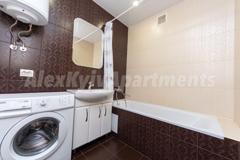 Подобово. 2х кімнатна,квартира на ВДНГ,Генератор!Метро Іподром,Теремки