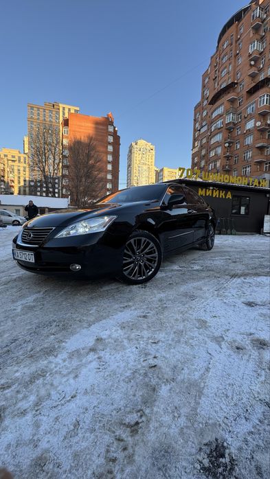 Продам Lexus ES350