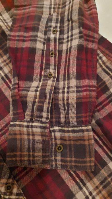 Camisa de homem em bom estado, com pouco uso