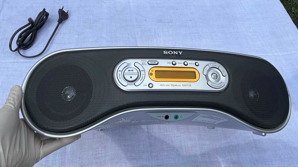 Магнитола Сони в идеальном состоянии Sony ZS-SN 10L Аудиосистема Радио