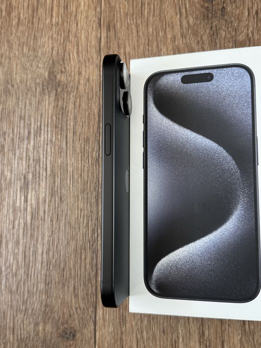 Айфон iPhone 15 icloud заблокований