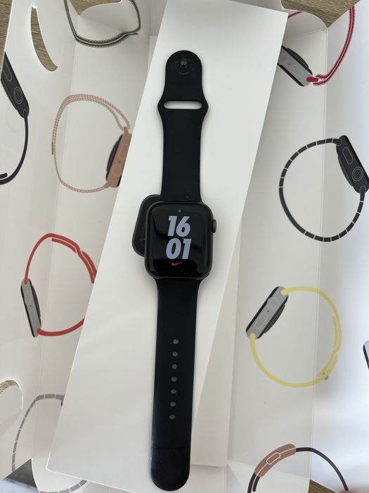 Apple watch serie 5 space Gray black muito novo . Completo