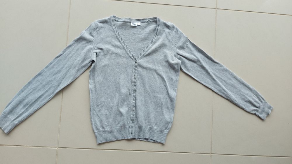 Sweter rozpinany roz. 152