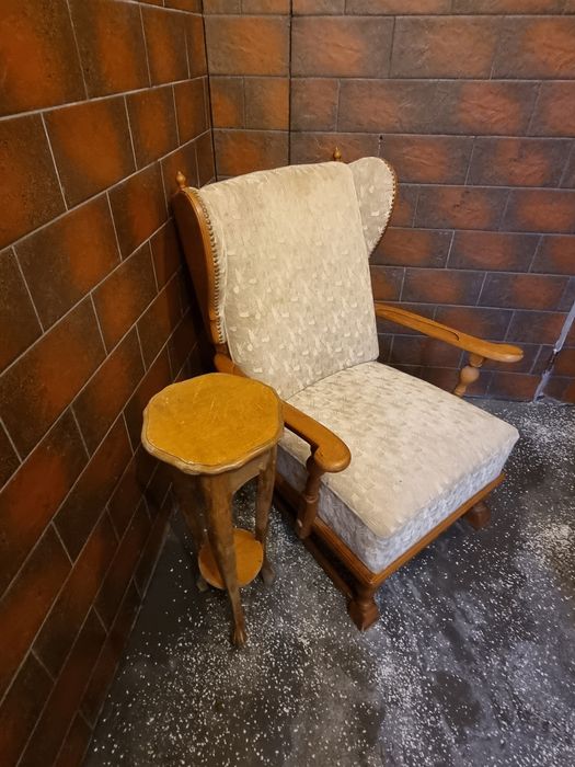Stare meble fotele krzesła