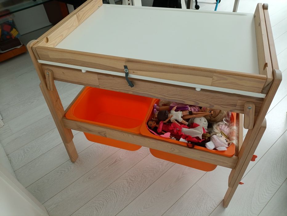 Secretária em madeira