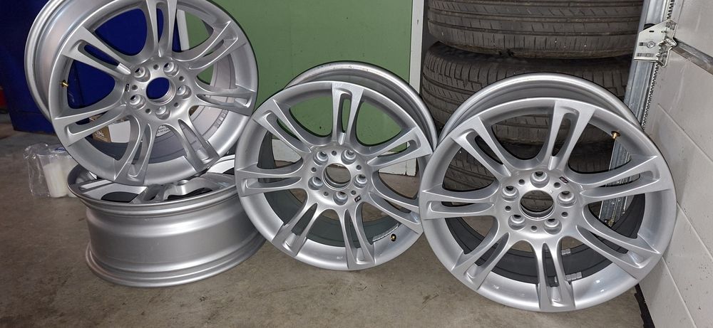 Sprzedam felgi  marki BMW M5 f11 18cali