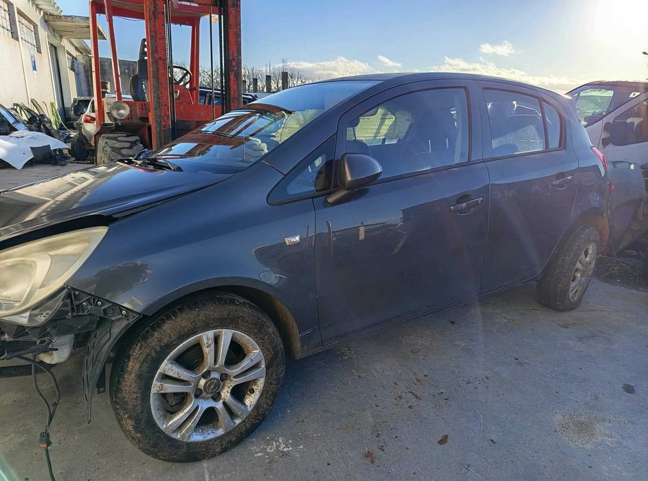 Para peças Opel Corsa D 1.3CDTI ano 2011