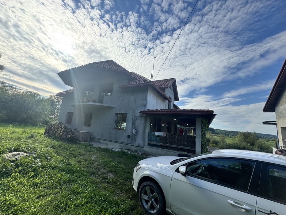 Продаж Два великих нових будинки біля м.ПОЧАІВ Тернопільська область