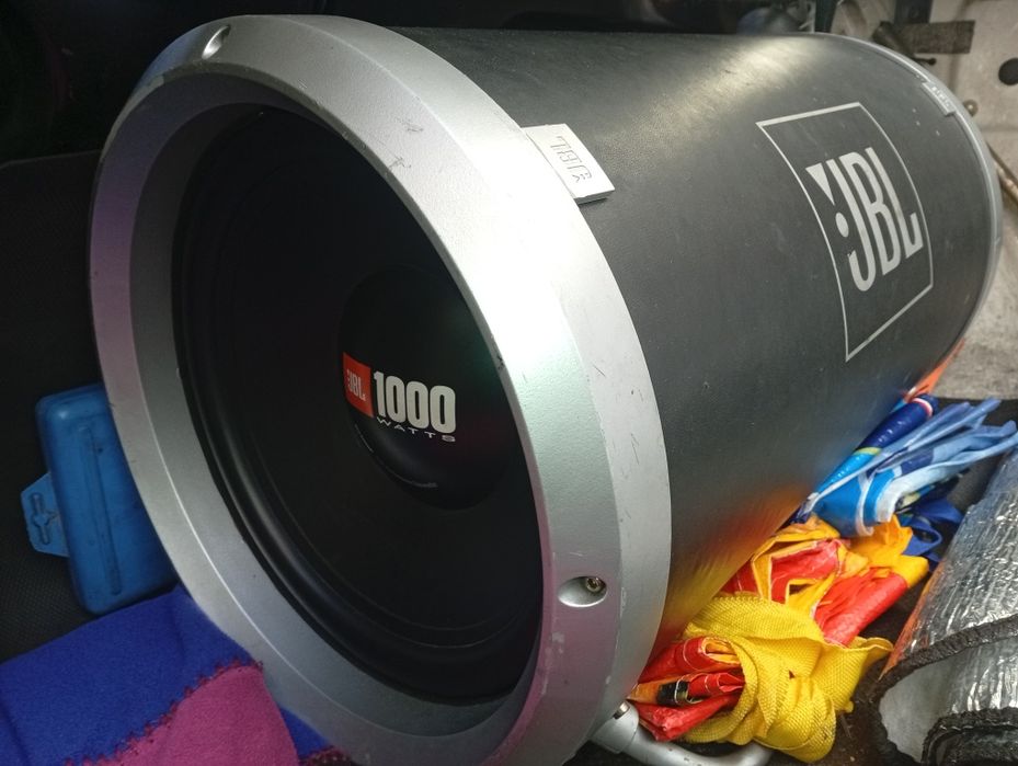 Subwoofer jbl 1000w "manilha"