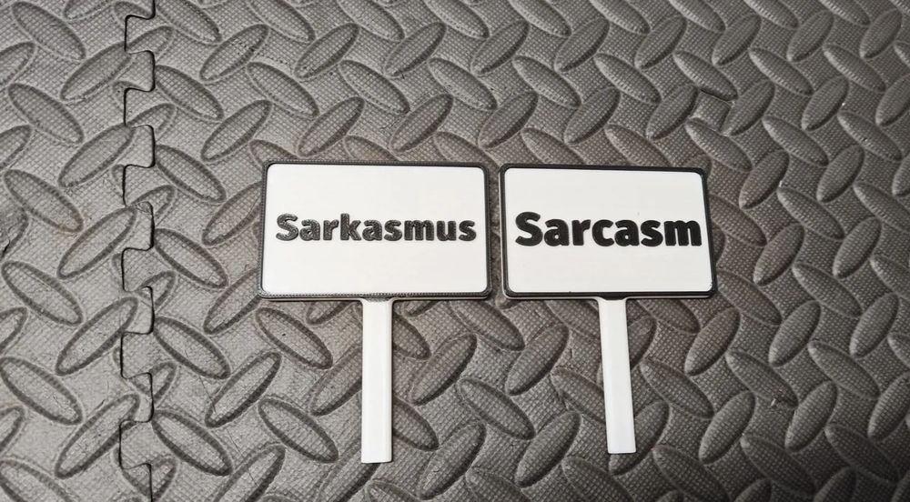 Escudo Sarcasmo (Sarcasm Shield) - Inglês / Alemão
